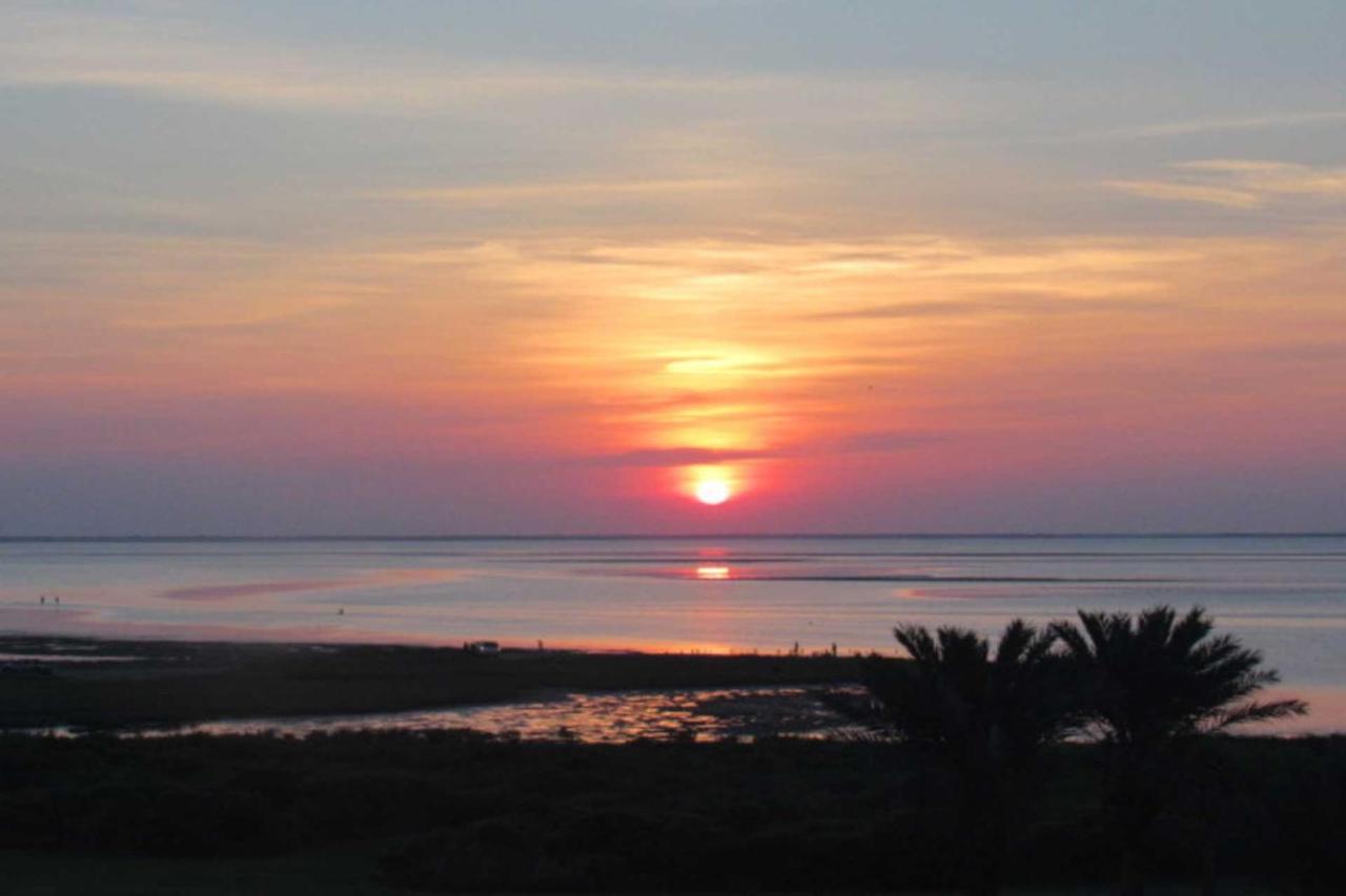 Apartamento Pointe West Family Retreat Balcony And Ocean Views! Galveston Exterior foto